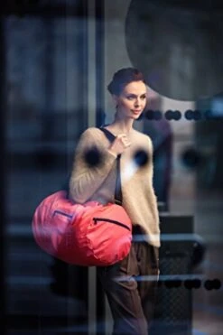 Reisenthel Mini Maxi Dufflebag, Foldable Overnight Duffel And Sports Bag With Built-in Carrying Pouch, Indigo 10 Reisenthel Mini Maxi Dufflebag, Foldable Overnight Duffel And Sports Bag With Built-in Carrying Pouch, Indigo -Samsonite Sales Store 41GVbhhYSiL